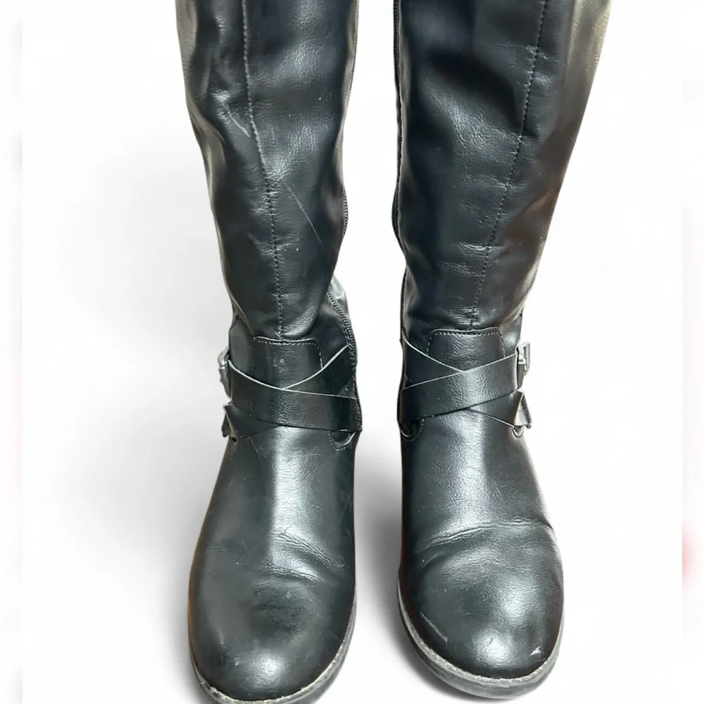 Style & Co. Women’s Black Boots 8M With Zipper And Buckles